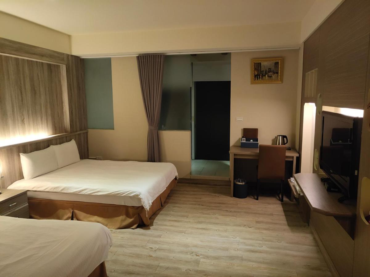 Empire Pacific Castle Hotel Yangmei Bagian luar foto