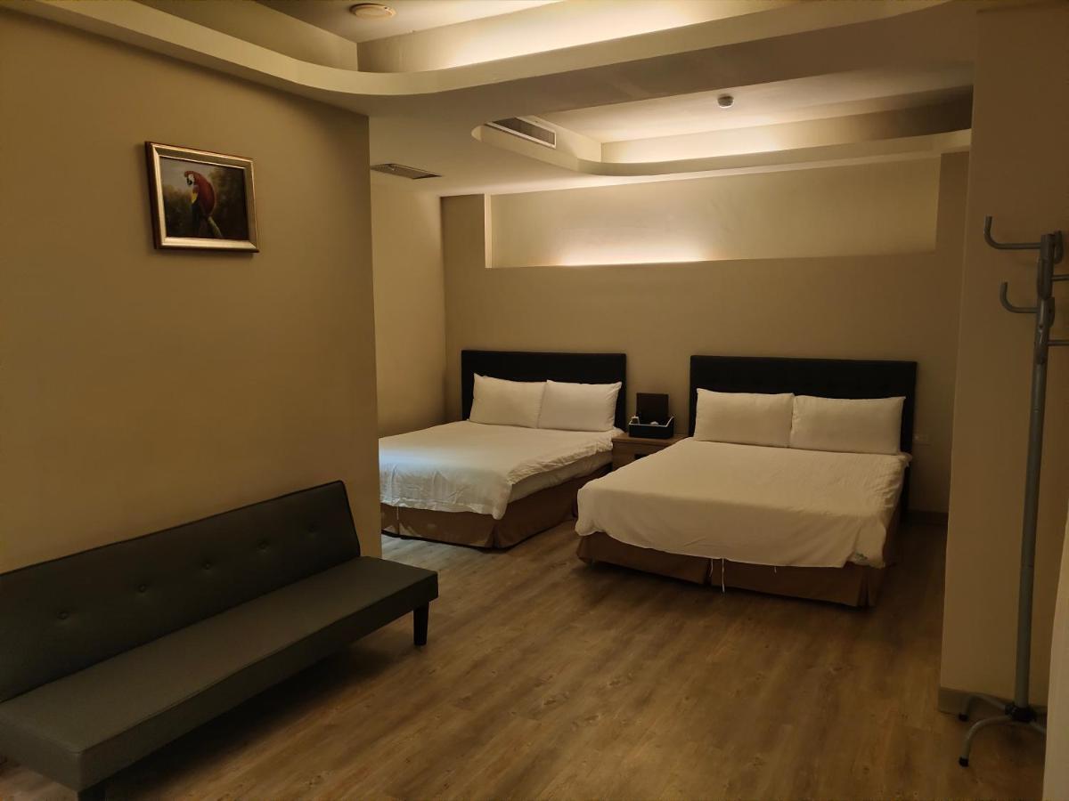 Empire Pacific Castle Hotel Yangmei Bagian luar foto